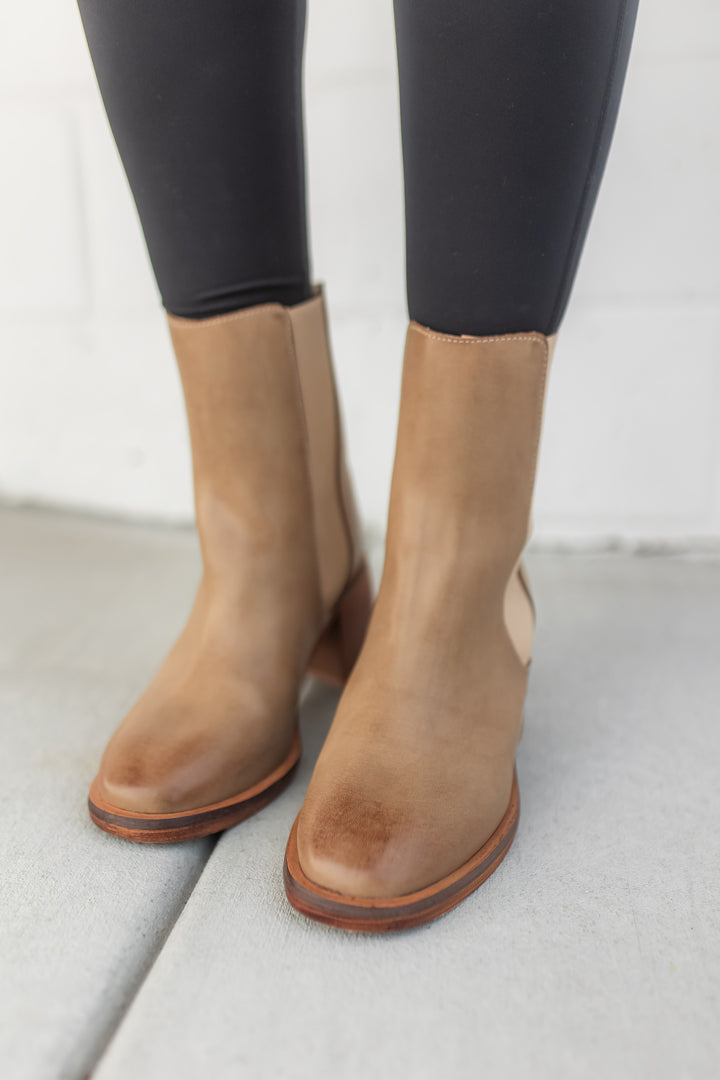 The Olivia Chelsea Heel Boots [Oasis Society]