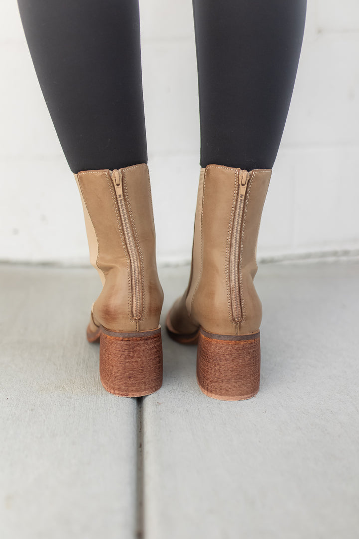 The Olivia Chelsea Heel Boots [Oasis Society]